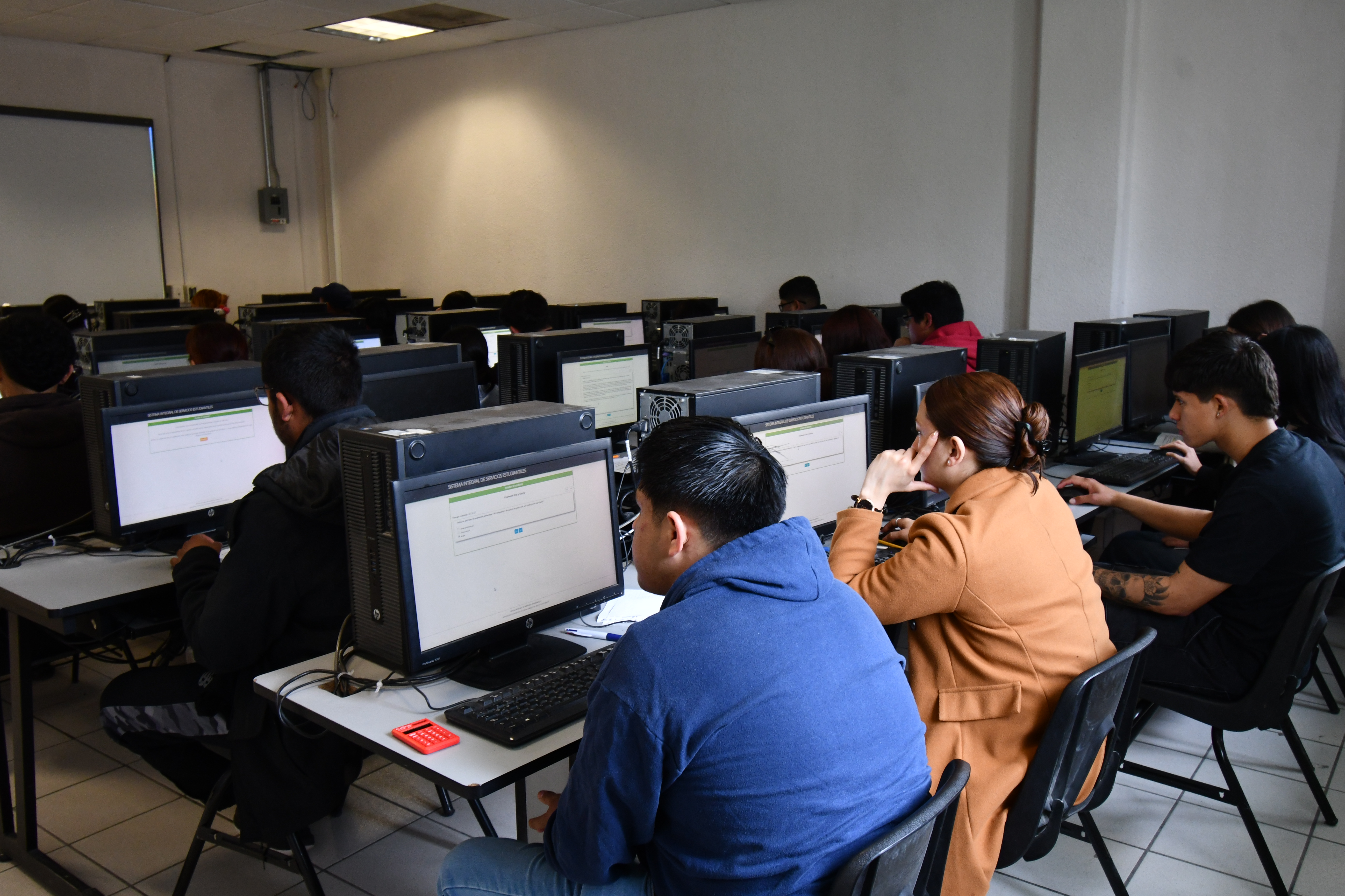 https://www.utcj.edu.mx/Noticias/PublishingImages/default/DSC_0558.jpg