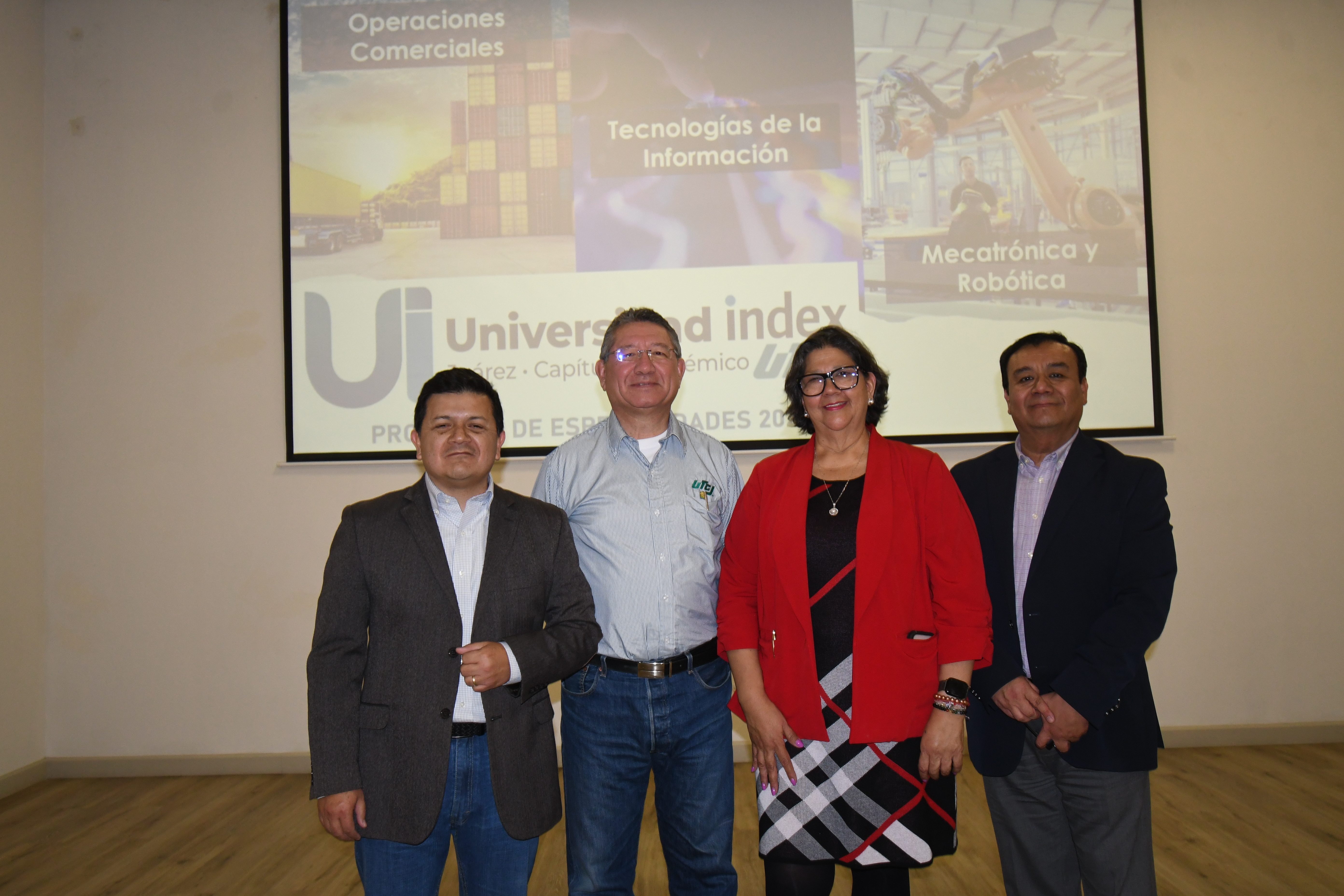 https://www.utcj.edu.mx/Noticias/PublishingImages/default/DSC_0861.jpeg