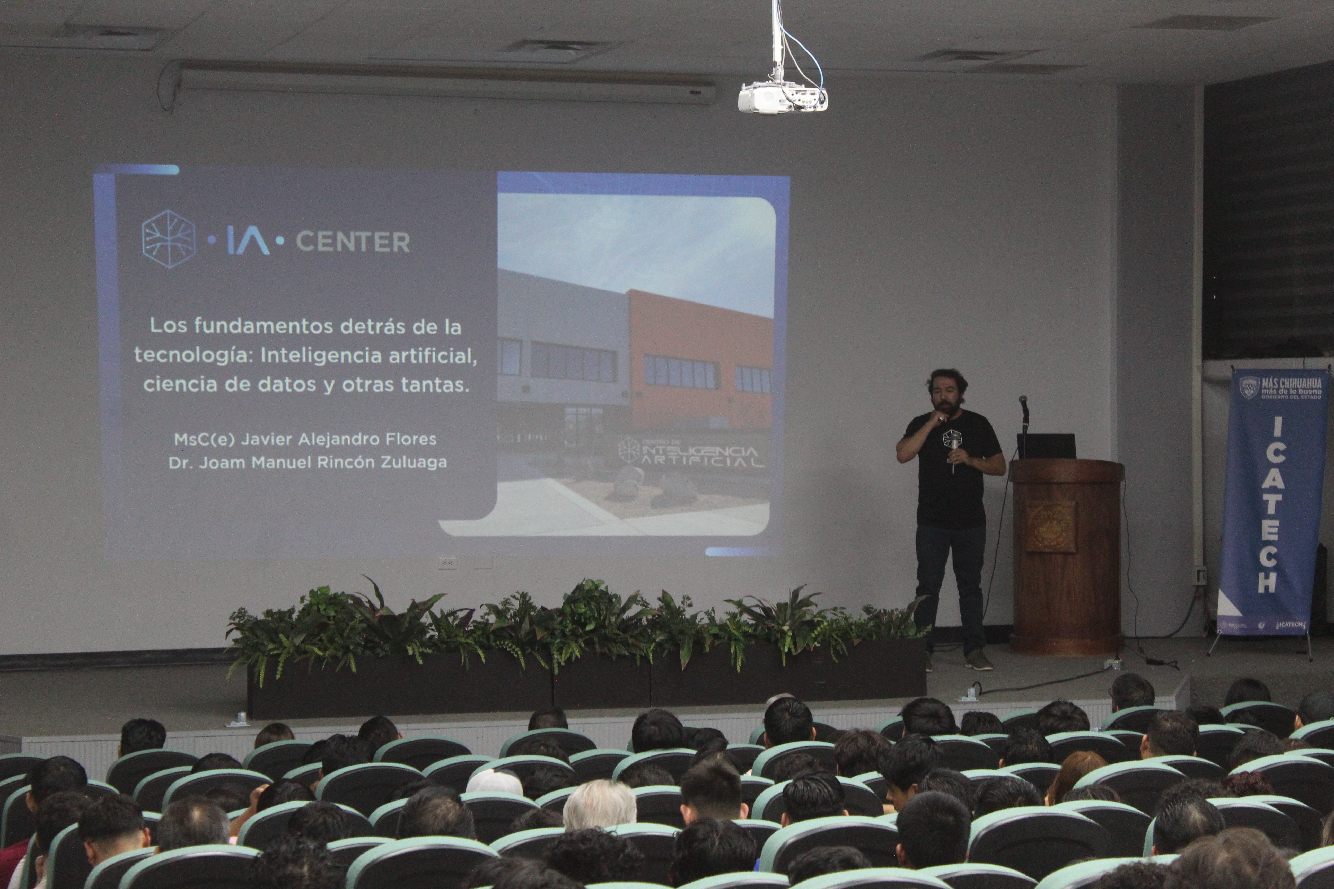 https://www.utcj.edu.mx/Noticias/PublishingImages/default/ICATECH_INSPIRA_2025_10.JPG