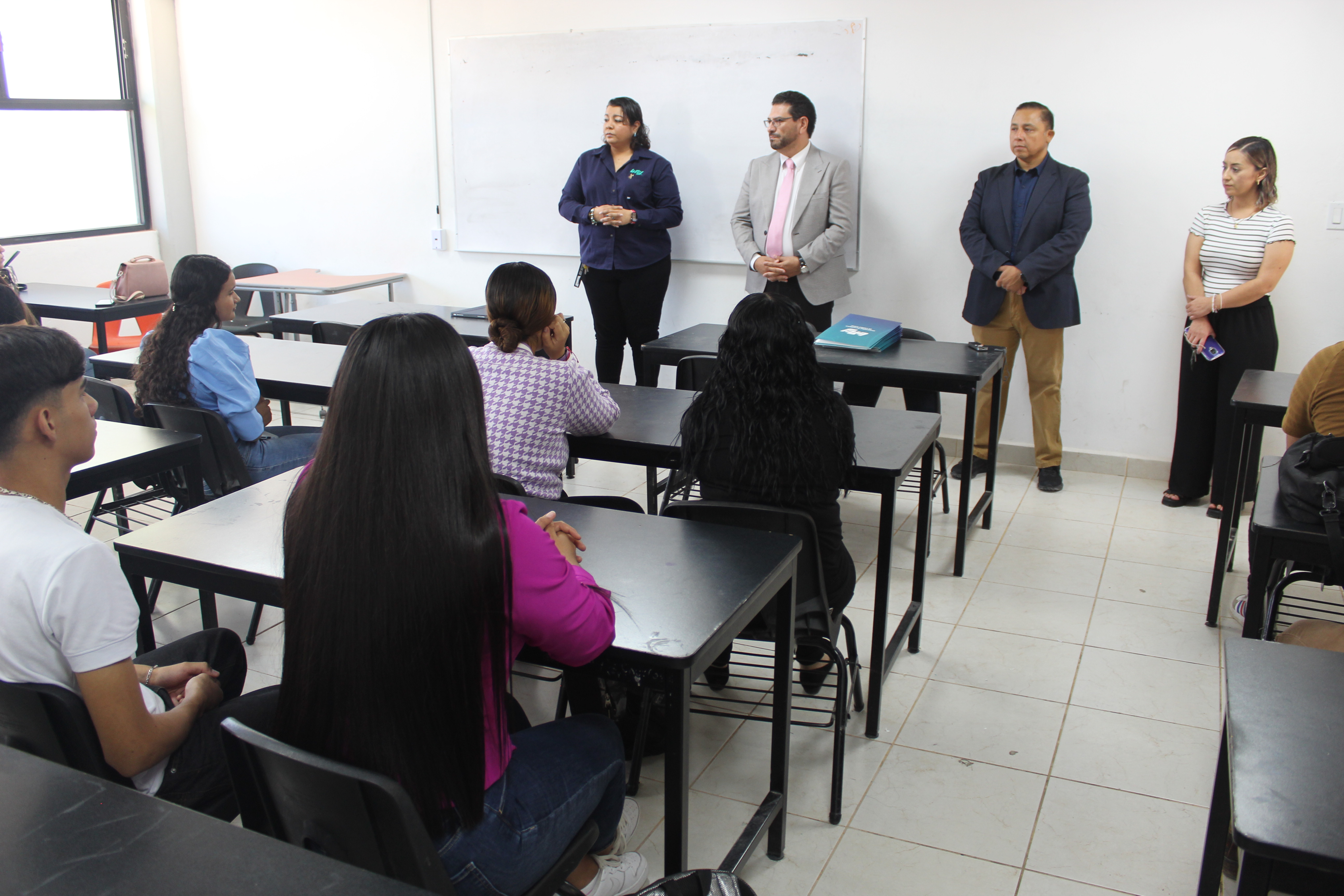 https://www.utcj.edu.mx/Noticias/PublishingImages/default/REC_OCI_00.JPG